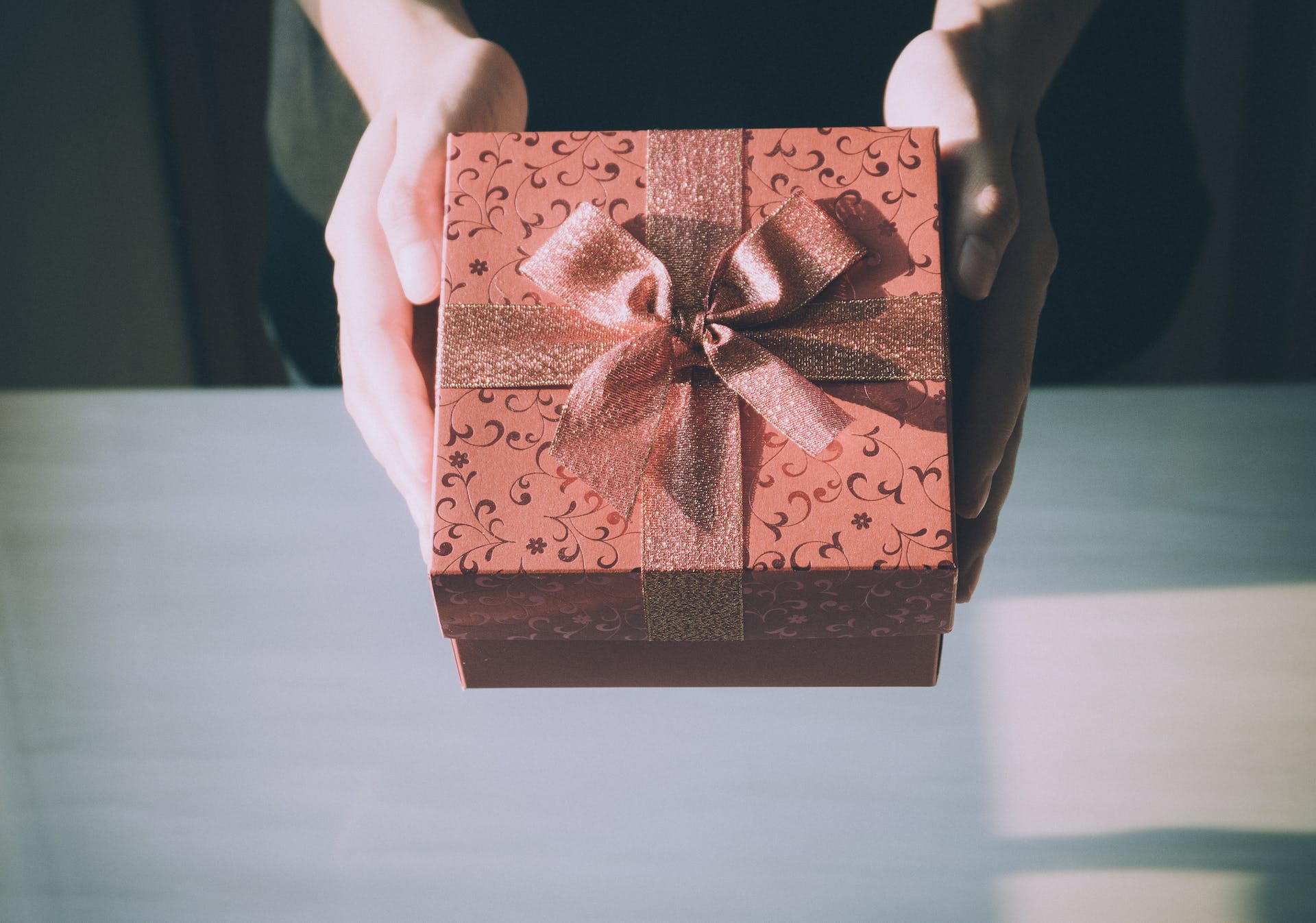 Seturi de cadou pentru femei – iata ce NU ar trebui sa incluzi intr-un cadou pentru ea!